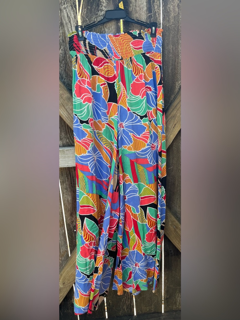 Wide-Leg Multicolor Floral pants with Smocked Waist